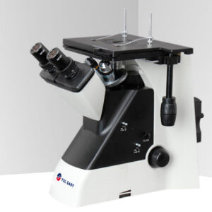 Metallurgische microscoop YG0670 // YG0671